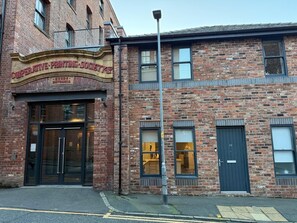 Exterior - Converted Mill In Heart Of Manchester - Pass the Keys (Manchester)