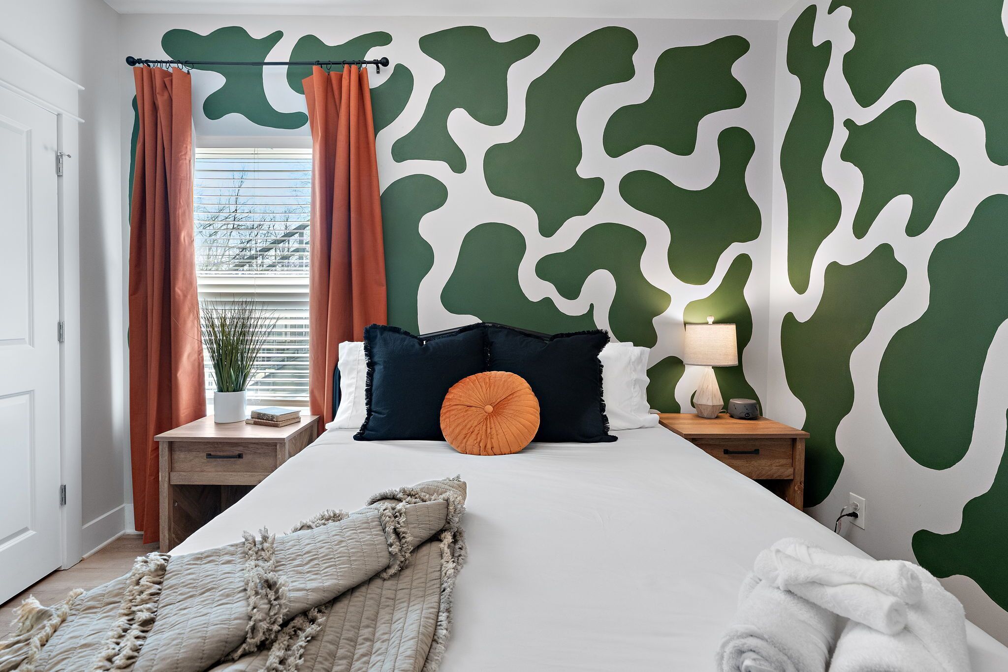 Strykejern/-brett, wi-fi og sengetøy