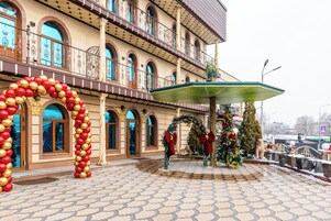 Fachada de la propiedad