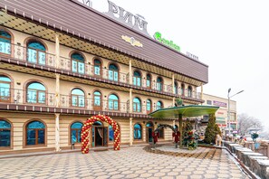 Mặt tiền nơi lưu trú