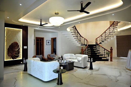 Florentino The Luxury Villa