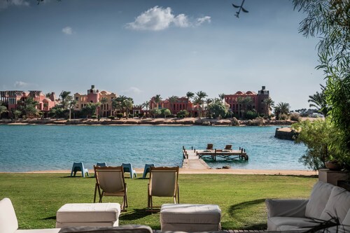 Beit El Mona Sanctuary (Sea & Beach Front)