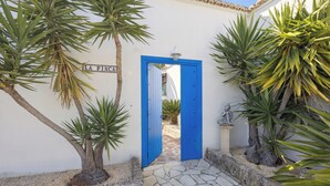 Exterior detail - House - Sleeps 10 to 34 - Heated Pool - Parking (Javea)