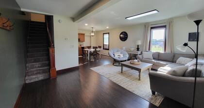 Cozy stay in Bernville with out door fire pit area