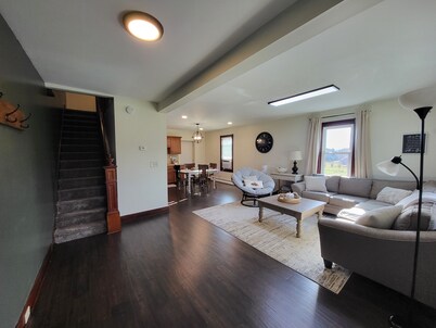 Cozy stay in Bernville with out door fire pit area