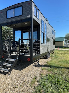 Exterior - Bighorn Bend Tiny Home (Interior)