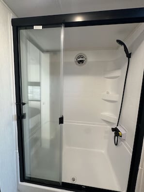 Bathroom - Bighorn Bend Tiny Home (Interior)