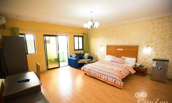 Svit - balkong | Mörkläggningsgardiner, strykjärn/strykbräda och gratis wi-fi