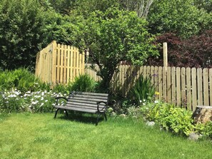 Property grounds - Gervic Cottage, Llangrannog (Llangrannog)