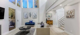 2 Luxury Townhouses near Meta & Stanford - 493 & 497