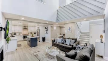 TV, fireplace, offices