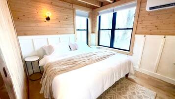 3 bedrooms, desk, free WiFi