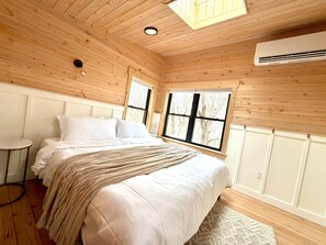 3 bedrooms, desk, free WiFi - Treehouse 4 - Treehouses at Starved Rock (Ottawa)