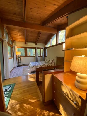 Internet, bed sheets