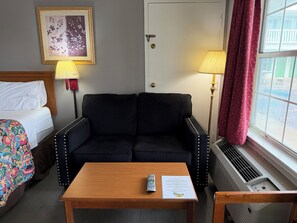Room, 1 King Bed, Non Smoking | Free WiFi - Key West Inn (Chatsworth)