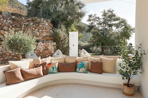 Terrace/patio - Aella Exclusive Residences Lefkada (Mikros Gialos)