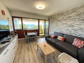 TV - Apartment for 4 people near the slopes (Péone)