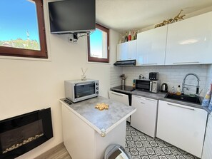 Fridge, microwave, oven, dishwasher - Apartment for 4 people near the slopes (Péone)