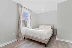 Ferros/tábuas de passar roupa, Wi-Fi, roupa de cama