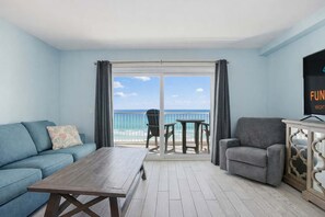 TV - The Summit 922 - Relaxation meets the Shoreline (Panama City Beach)