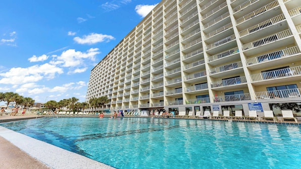 Pool - The Summit 419 - Beachfront - Newly Remodeled Condo with Awesome Views (Panama City Beach)