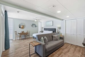 TV - Long Beach T4 807E - Beautiful Studio (Panama City Beach)