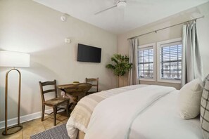 1 quarto, ferros/tábuas de passar roupa, Wi-Fi, roupa de cama