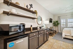 1 bedroom, iron/ironing board, WiFi, bed sheets - Village of SoWal B204 (Seacrest)