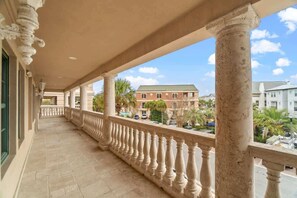 Property grounds - Village of SoWal B203 (Seacrest)