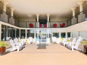 Terrace/patio - Top of the Gulf 607 - Cozy Studio with Gulf View (Panama City Beach)