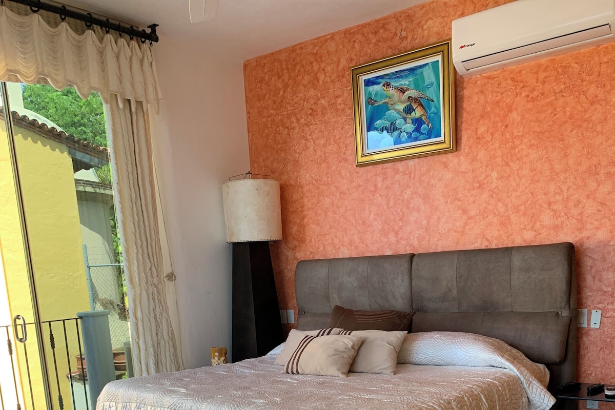 Luxury Single Room, Ocean View | Premium bedding, in-room safe, iron/ironing board (on request)