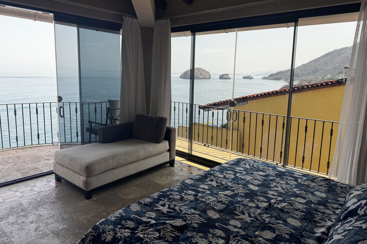 Luxury Single Room, Ocean View | Premium bedding, in-room safe, iron/ironing board (on request)