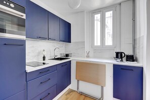 Fridge, microwave, dishwasher, coffee/tea maker - TBS 339 – Cosy Apartment in Vincennes (Vincennes)