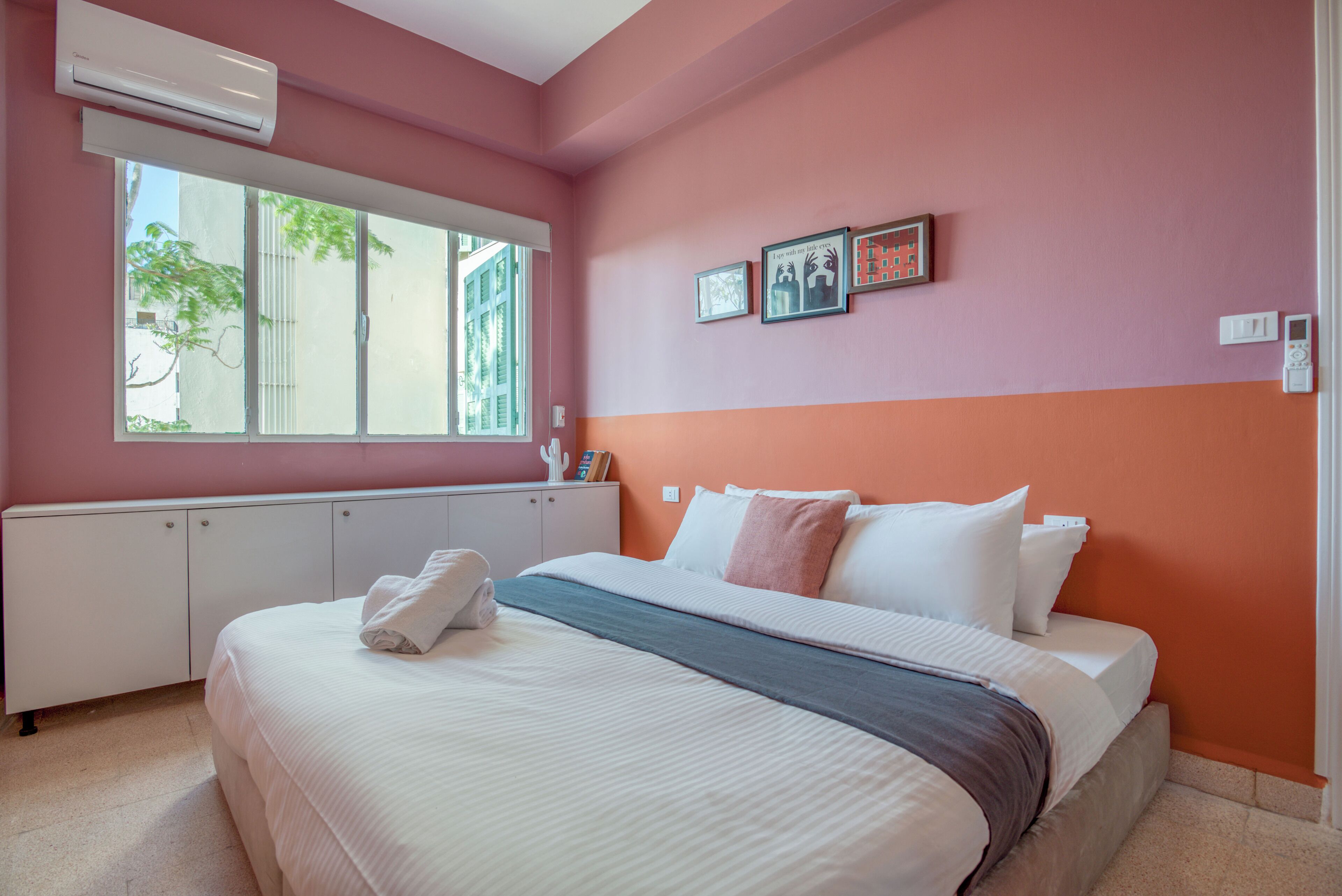 Tabla de planchar con plancha y wifi gratis 