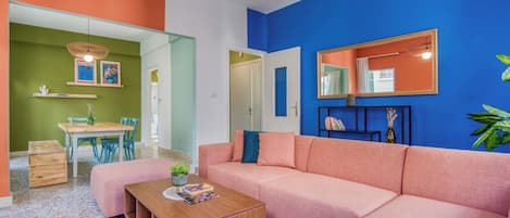 Apartment, 2 Bedrooms, Balcony, City View | Living room | 42-inch Smart TV with digital channels, streaming services