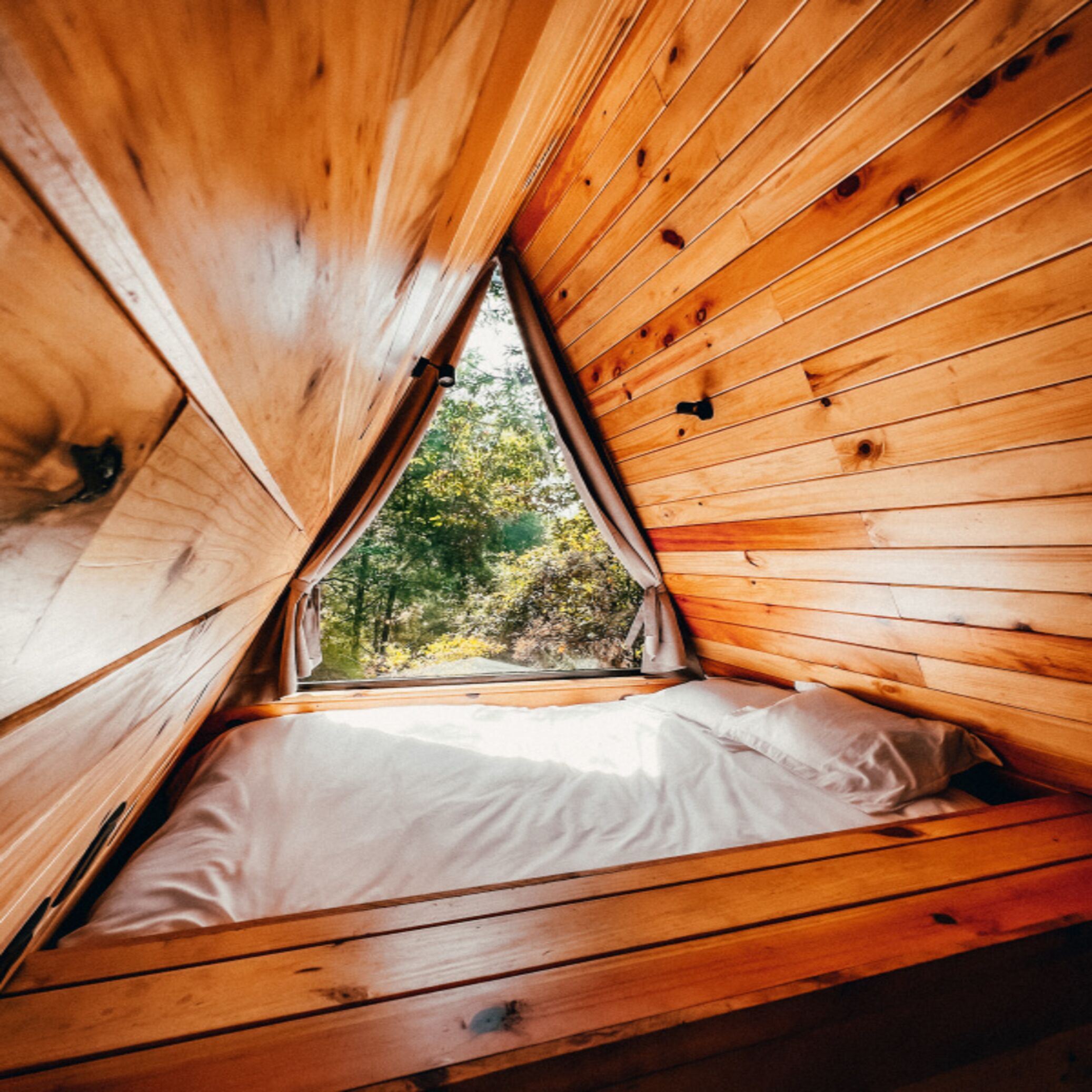 Cabane Classique, vue montagne