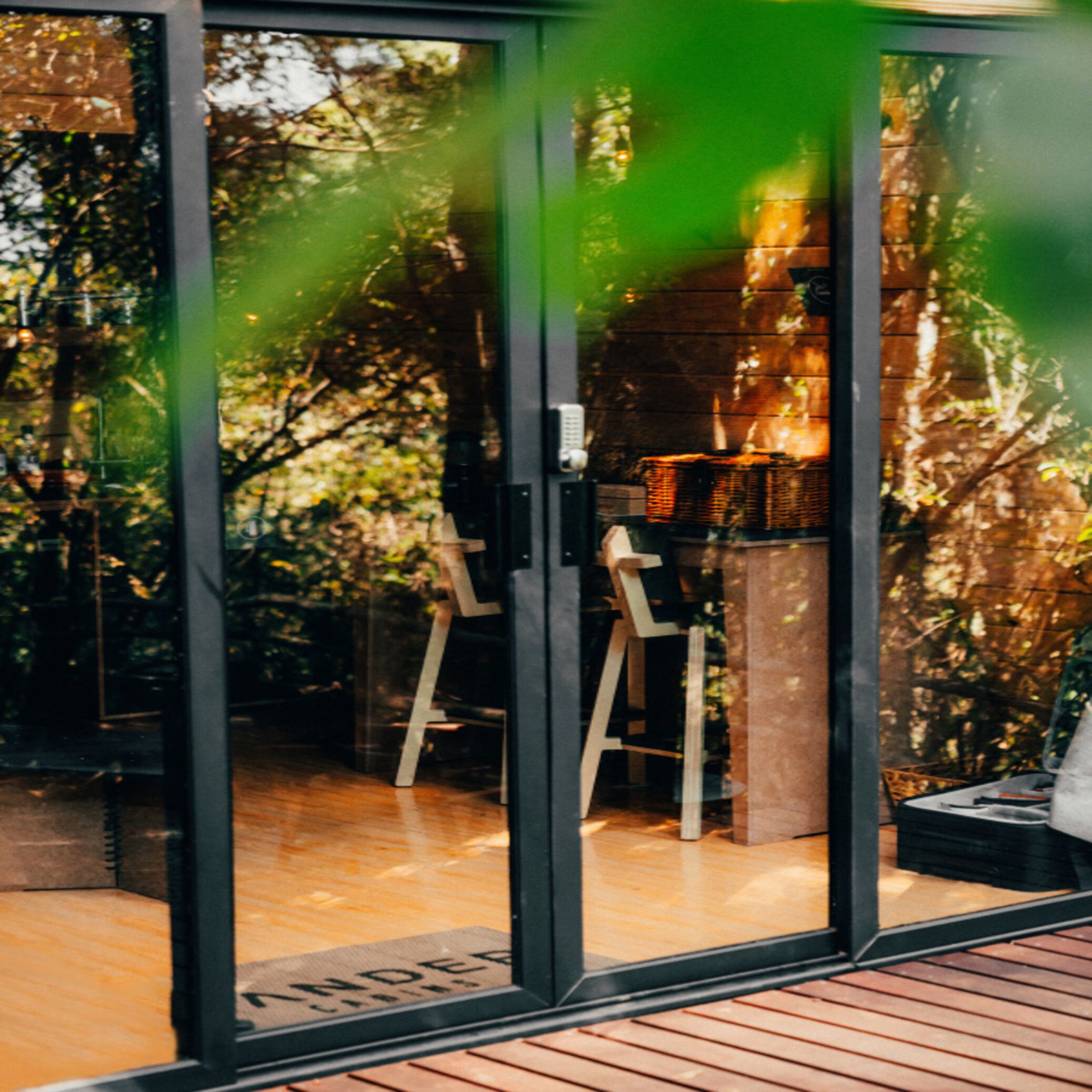 الإطلالة من المنشأة