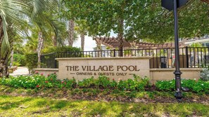 Property grounds - Village of SoWal B483 (Seacrest)