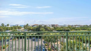 Property grounds - Inn at Seacrest Beach 408-Perfect Couples Getaway (Panama City Beach)