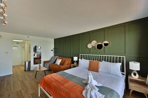 WiFi, bed sheets - Cozy studio in charming Myrtle Beach with refreshing oceans view (Myrtle Beach)