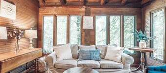 Cozy Pines Family Retreat Charming Treehouse Private Hot Tub