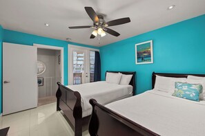 Íbúð - útsýni yfir sundlaug | Ókeypis þráðlaus nettenging