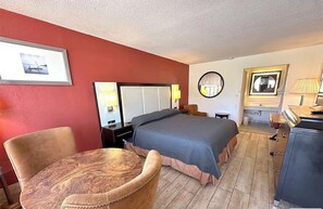 單人房 | 手提電腦工作空間、免費 Wi-Fi