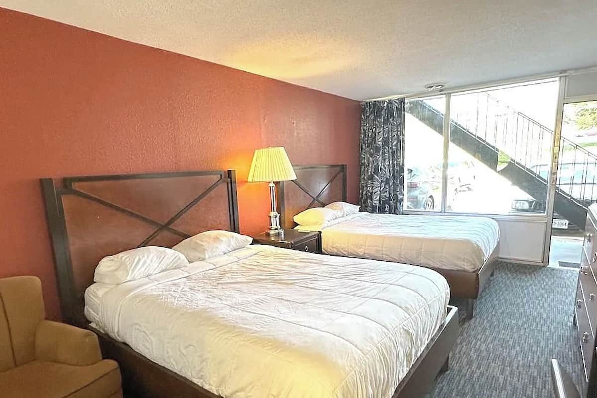 雙人房 | 手提電腦工作空間、免費 Wi-Fi