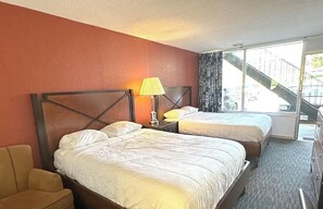 雙人房 | 手提電腦工作空間、免費 Wi-Fi