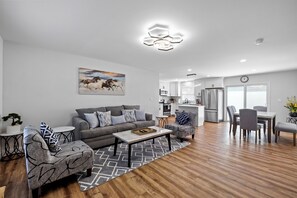 Living area - A Travelers Rest in Central KY (Georgetown)