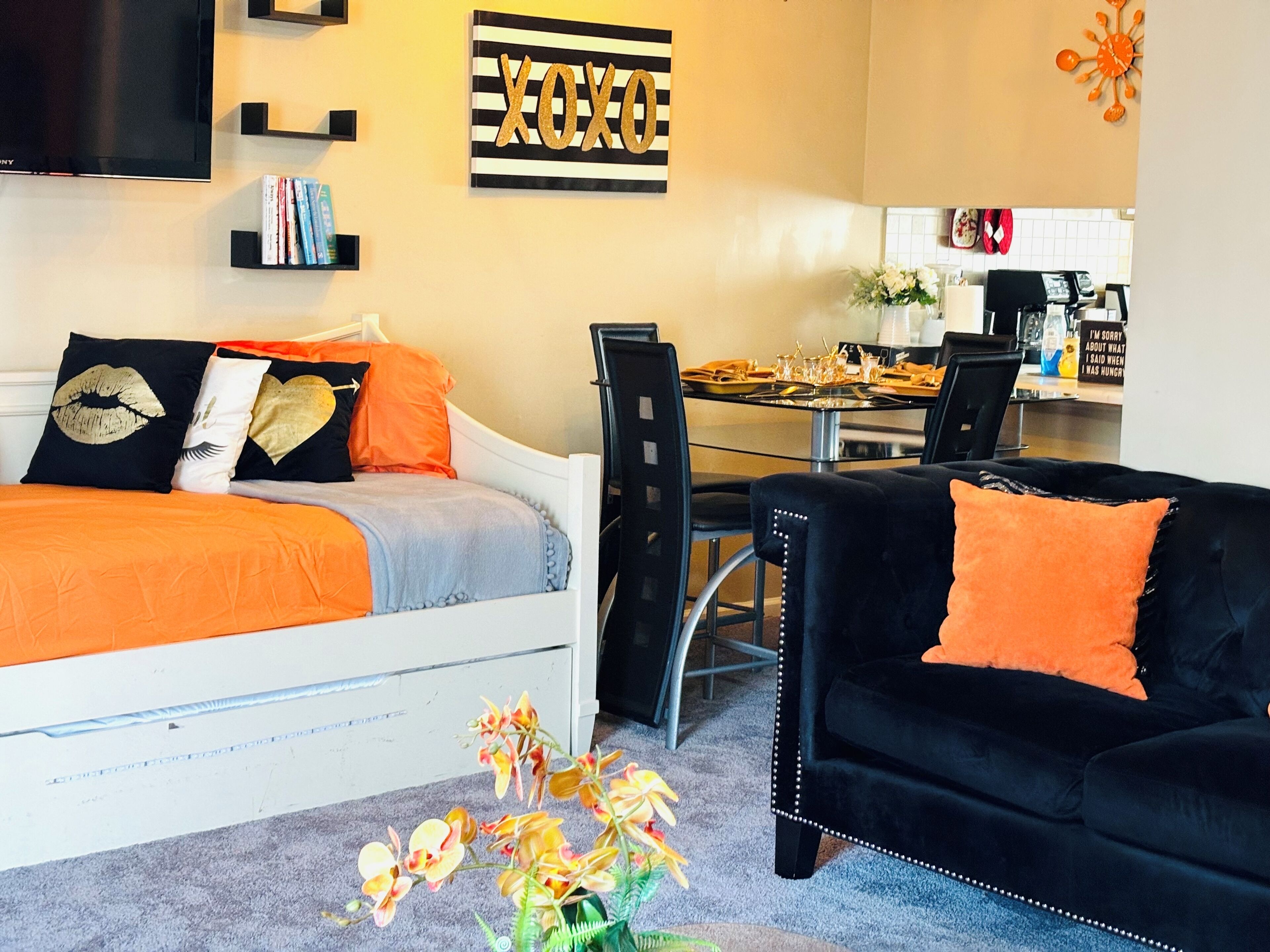 Smart TV, fireplace, printers