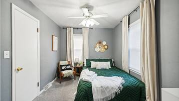 2 dormitorios, tabla de planchar con plancha, wifi y ropa de cama