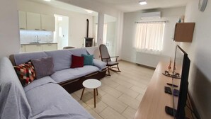 Huis (Two Bedroom Holiday Home With Terrace) | Accommodatievoorzieningen
