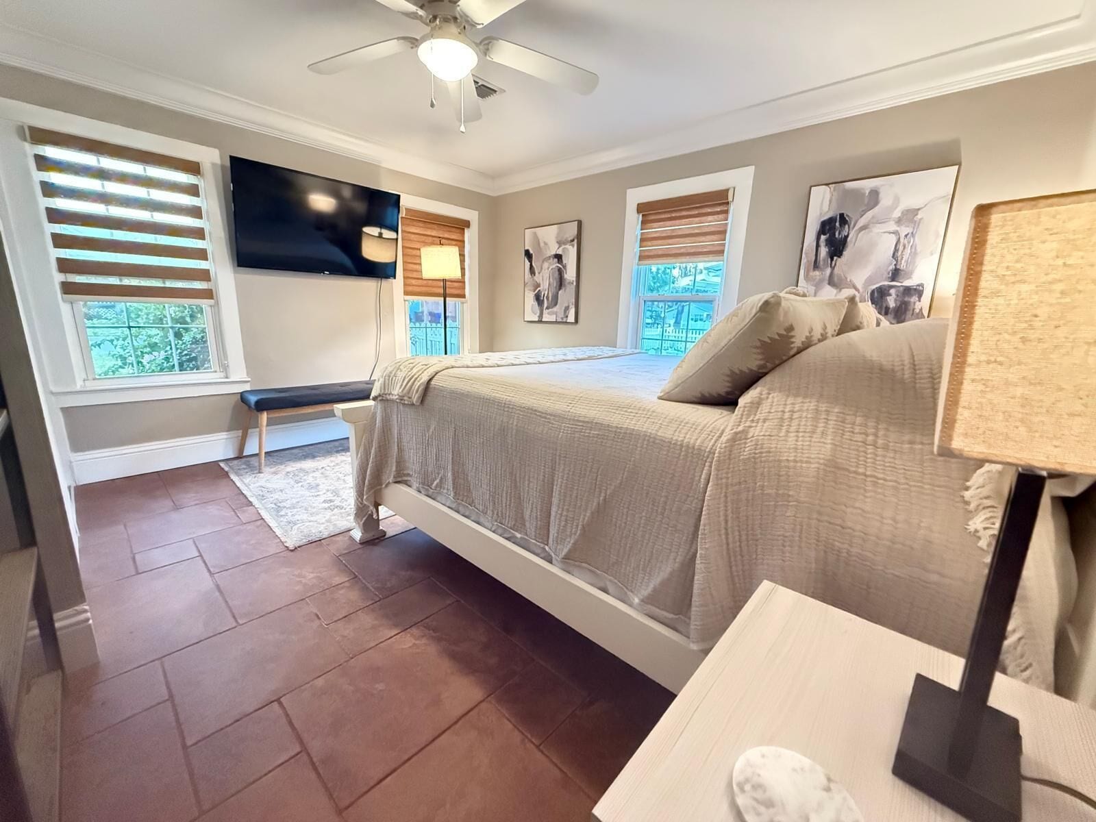 Single Room, 1 Queen Bed, Non Smoking, Microwave | Free WiFi